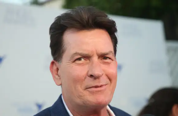 Charlie Sheen hat eine neue TV-Show Ramble On 2022 Erscheinungsdatum Nachrichten