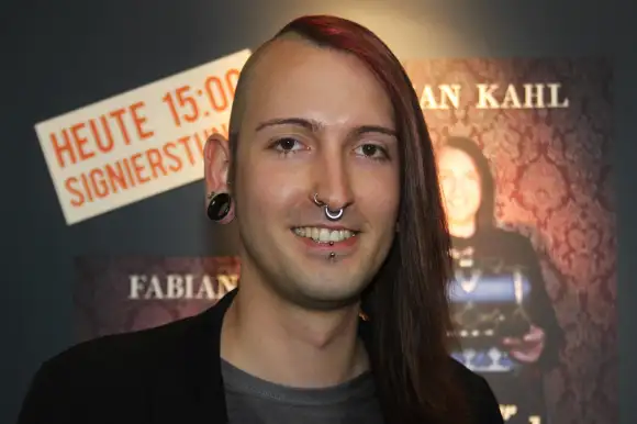 Fabian Kahl bares für Rares