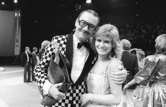 Gottlieb Wendehals und Mary Roos