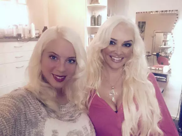 Zum Verwechseln ähnlich: Jennifer Frankhauser und Daniela Katzenberger