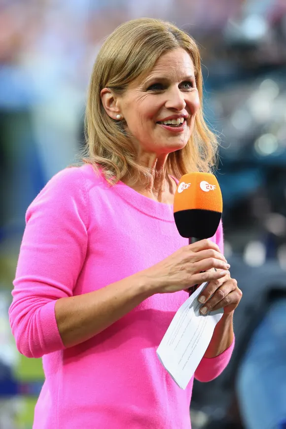 kathrin müller hohenstein outfit kritik umgang