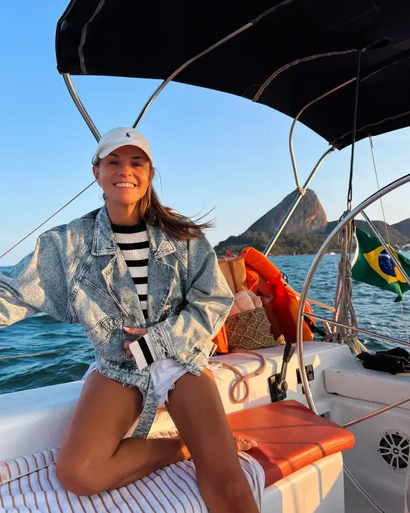 laura wontorra heiß hot hotpants shorts