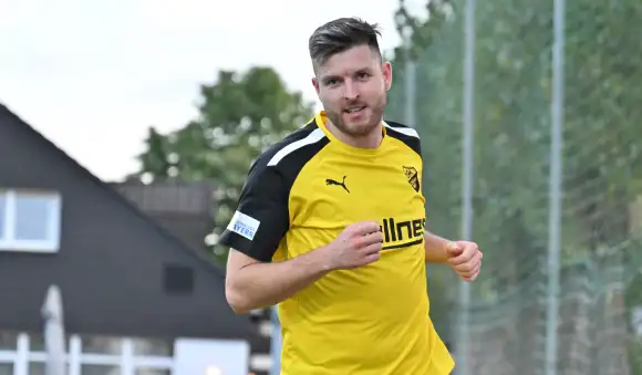 Lukas Dotzler ist der Ehemann von DFB-Kickerin Sara Däbritz