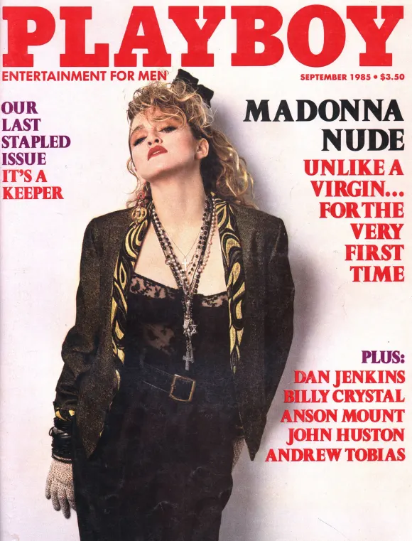 Die Sängerin MADONNA war auf dem Cover des Playboy-Magazins im September 1985 zu sehen.