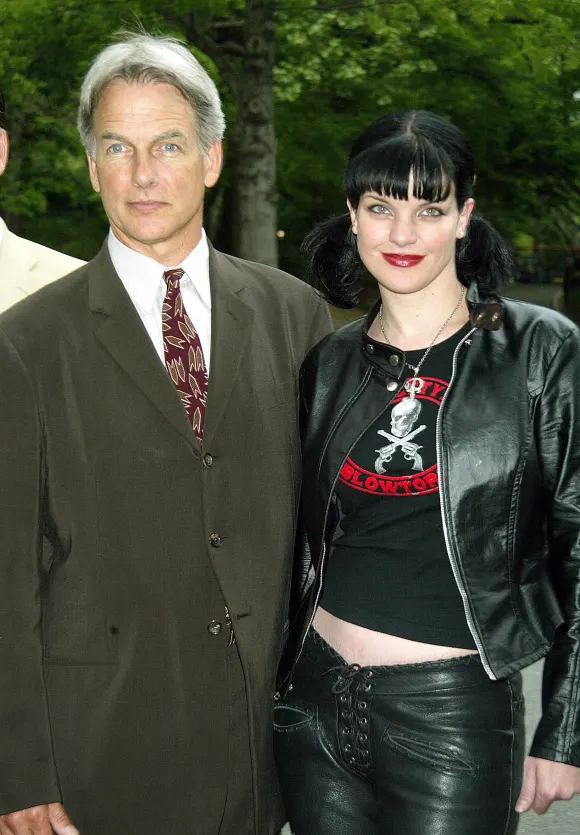 Mark Harmon & Pauley Perrette im Jahr 2003