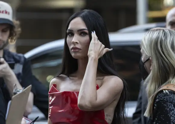 Megan Fox hat jetzt eine Bezahl-Seite.