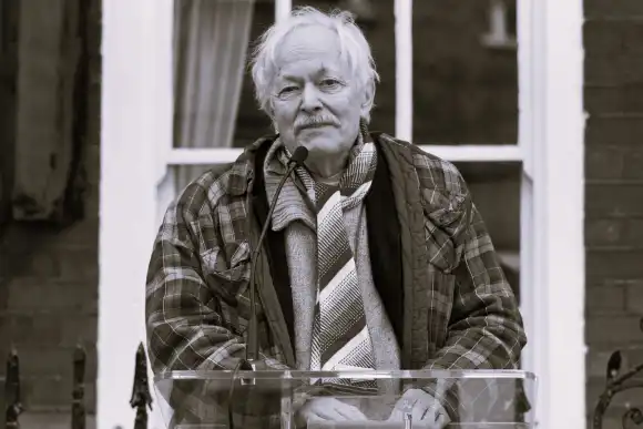 Michael Pennington