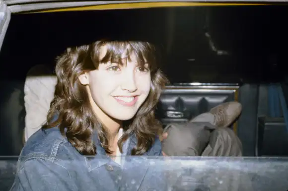 phoebe cates