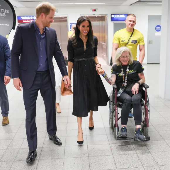 prinz harry herzogin meghan düsseldorf kleid invictus games