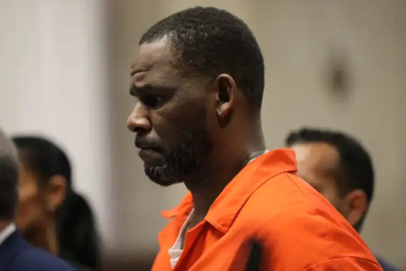 R. Kelly erscheint vor Gericht in Chicago zur Statusanhörung