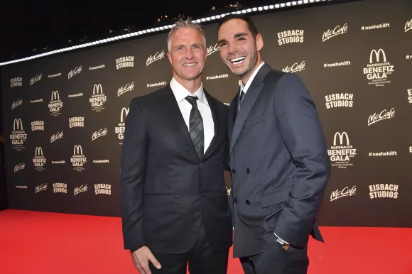 Ralf Schumacher und Étienne pärchenauftritt paar liebe