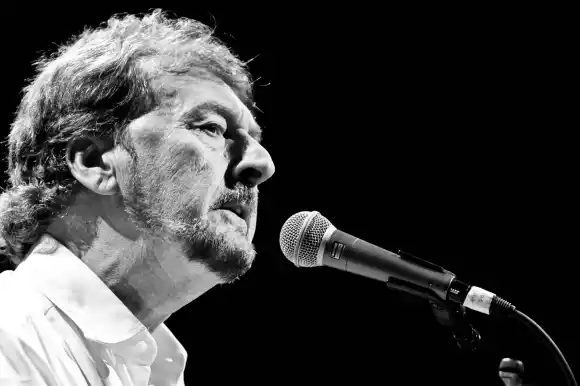 Rick Davies von Supertramp bei einem Auftritt im Scotiabank Place in Ottawa