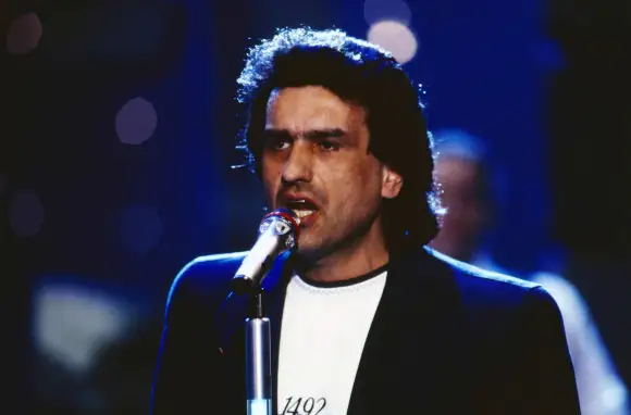 Toto Cutugno Toto Cutugno, italienischer Sänger und Songschreiber, singt bei einem Auftritt, Deutschland 1993., Deutschl