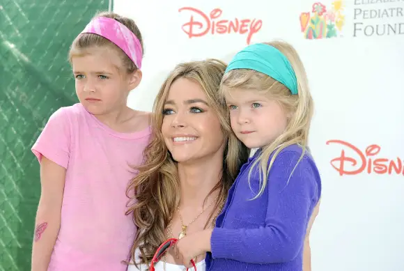 Die Töchter von Charlie Sheen und Denise Richards: Sam und Lola Sheen