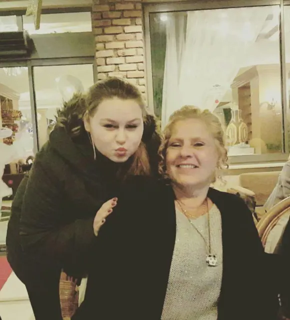 Sarah-Jane Wollny und Silvia Wollny sagen den Kilos den Kampf an