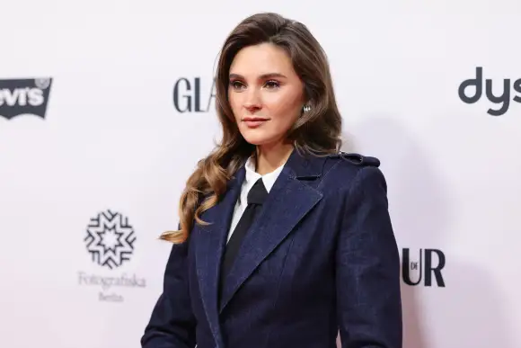 stefanie giesinger roter teppich heiß hot