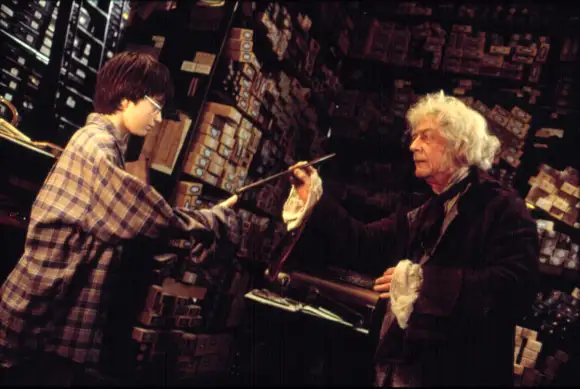 harry potter mr ollivander tot john hurt gestorben