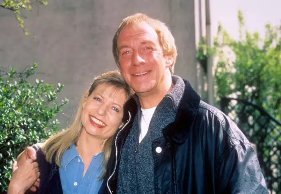 „Nicht von schlechten Eltern“-Charaktere „Sybille“ (Sabine Postel) und „Wolfgang“ (Ulrich Pleitgen)