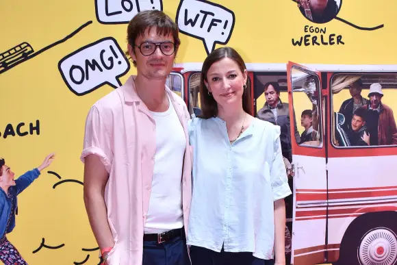 alexandra lara maria und ehemann sam riley