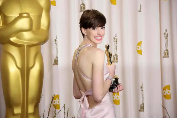 anne hathaway früher heute