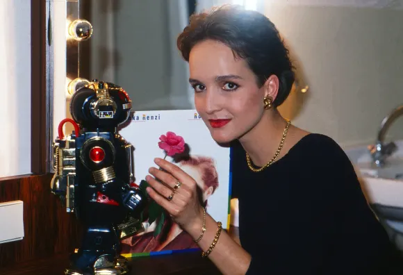 anouschka renzi früher beauty op nase