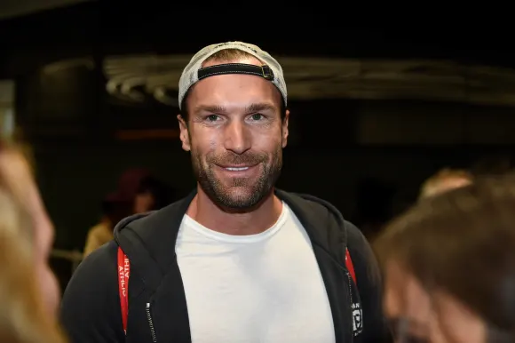 Bastian Yotta gewann „Promis unter Palmen“