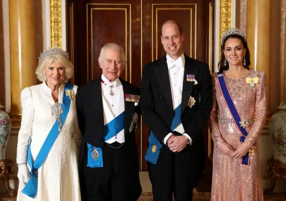 Königin Camilla, König Charles III., Prinz William und Herzogin Kate