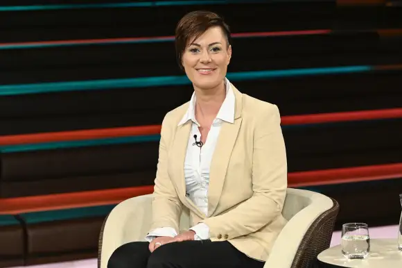 carola holzner früher verwandlung