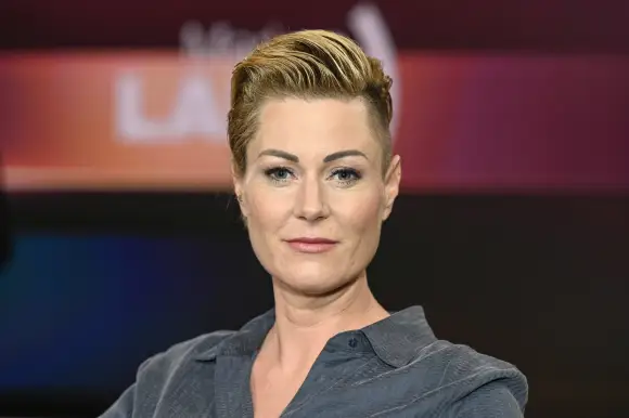 carola holzner früher verwandlung