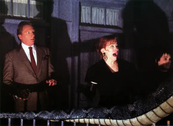 Jeffrey Jones und Catherine O'Hara in "Beetlejuice"