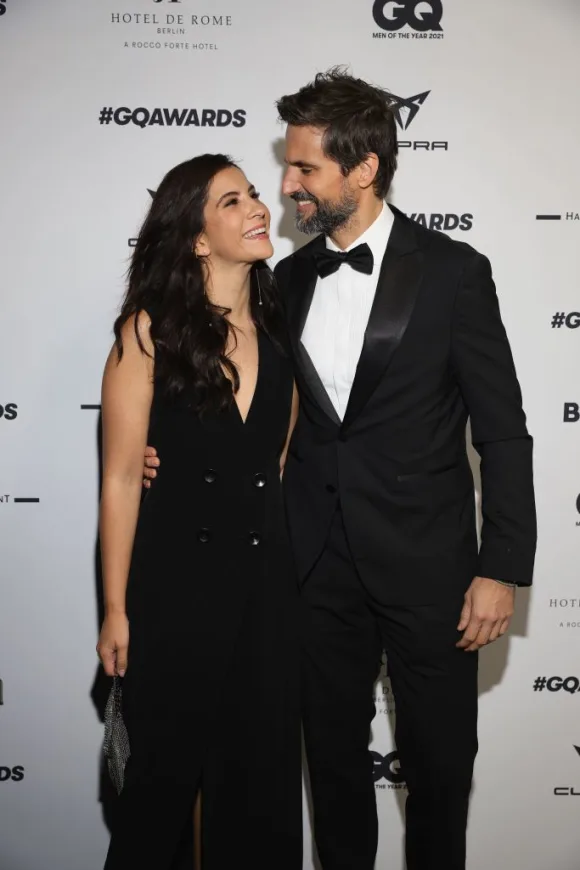 Chryssanthi Kavazi und Tom Beck im November 2021
