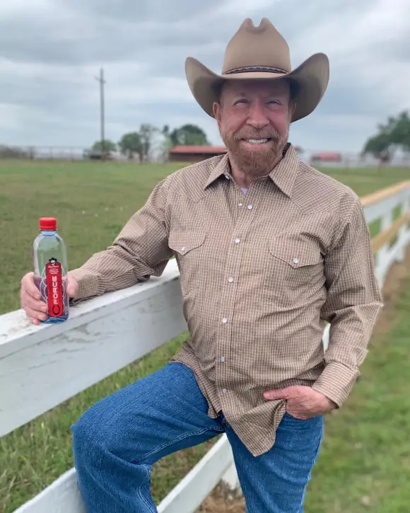 chuck norris früher verwandlung