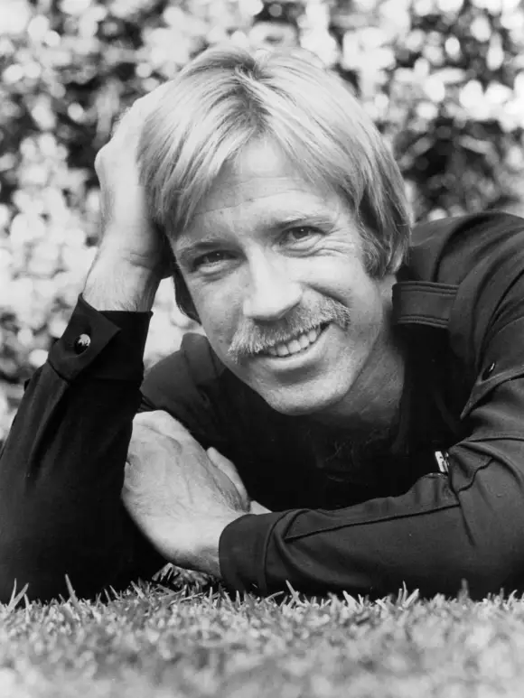 chuck norris früher verwandlung