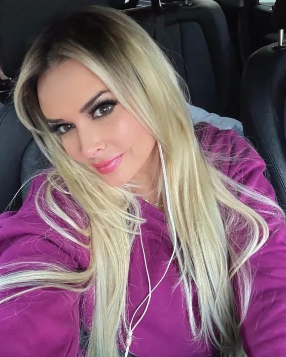 Daniela Katzenberger Selfie mit neuer Haarfarbe auf Instagram