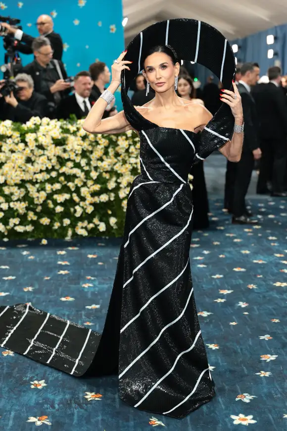 Demi Moore bei der Met Gala 2025