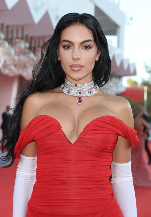 Georgina Rodriguez: Die heißesten Spielerfrauen der EM 2024