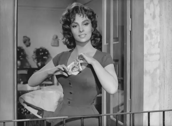 Gina Lollobrigida in dem Film „Wo der heiße Wind weht“ aus den 50er-Jahren
