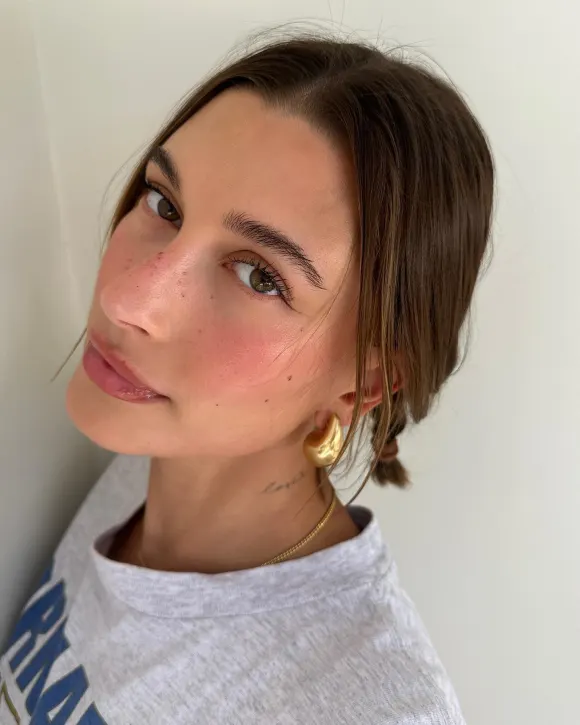 Hailey Bieber sommersprossen