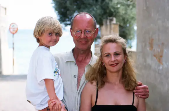 Hans Peter Korff mit Ehefrau Christiane Leuchtmann und Sohn Johannes Valentin im Spanien-Urlaub 1996