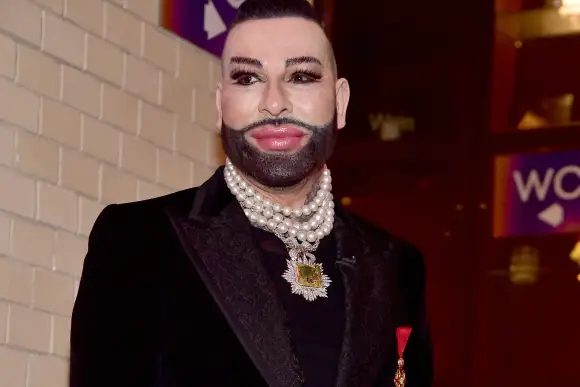 harald glööckler op brüste