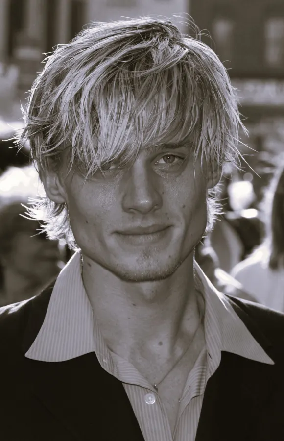 Jeffrey Carlson ist 2023 verstoben; er wurde 48 Jahre alt