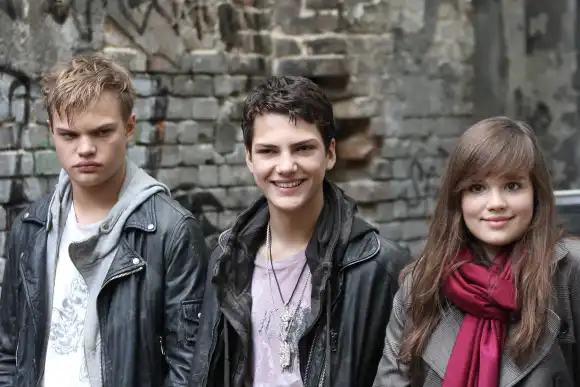 Wilson Gonzalez Ochsenknecht, Jimi Blue Ochsenknecht und Emilia Schüle bei den Dreharbeiten von "GANGS"