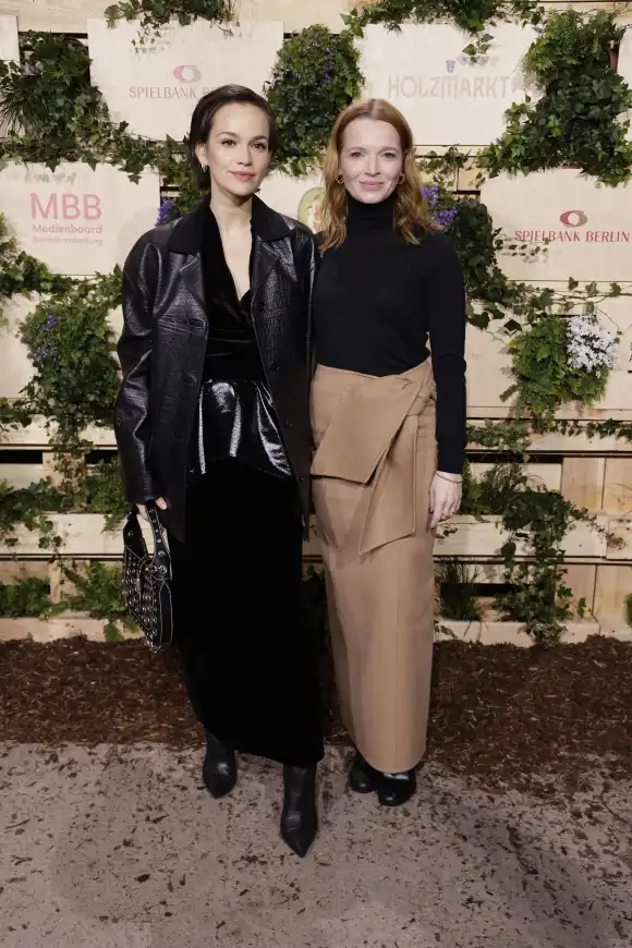 Emilia Schüle und Karoline Herfurth