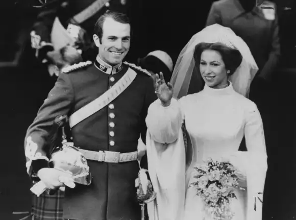 Mark Phillips und Prinzessin Anne bei ihrer Hochzeit 1973
