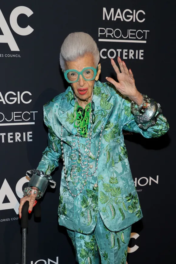 über 100 jahre alt Iris Apfel
