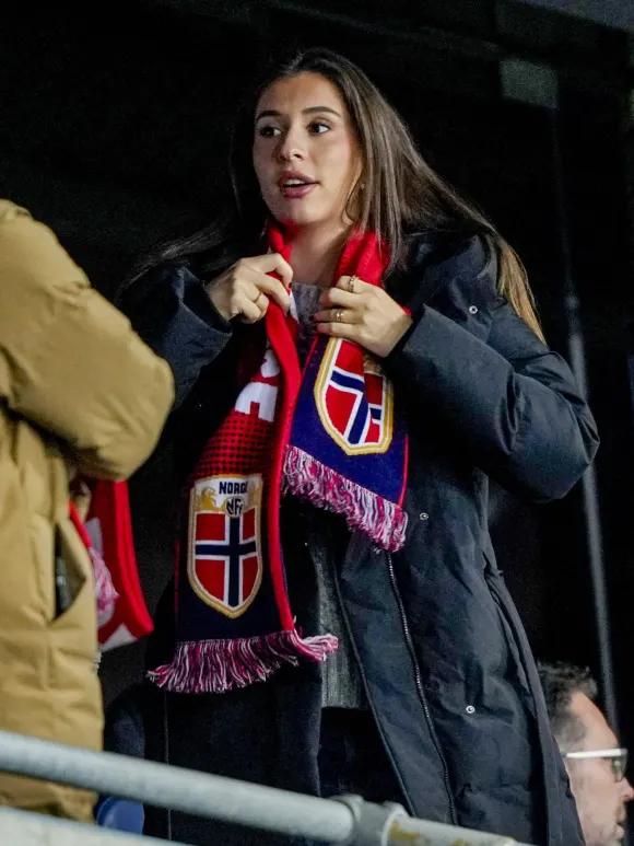 isabel haugseng johansen