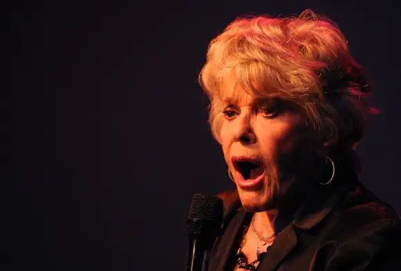 über 100 jahre alt Janis Paige