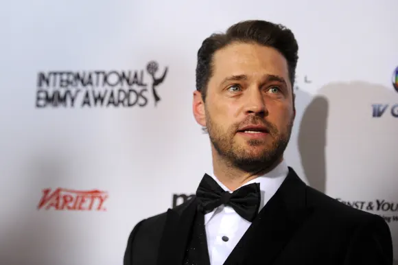 jason priestley