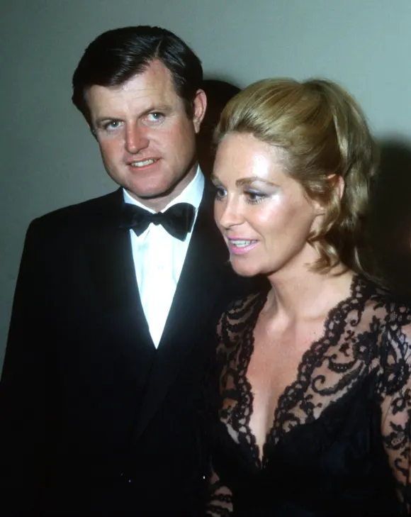 Joan Kennedy ist gestorben