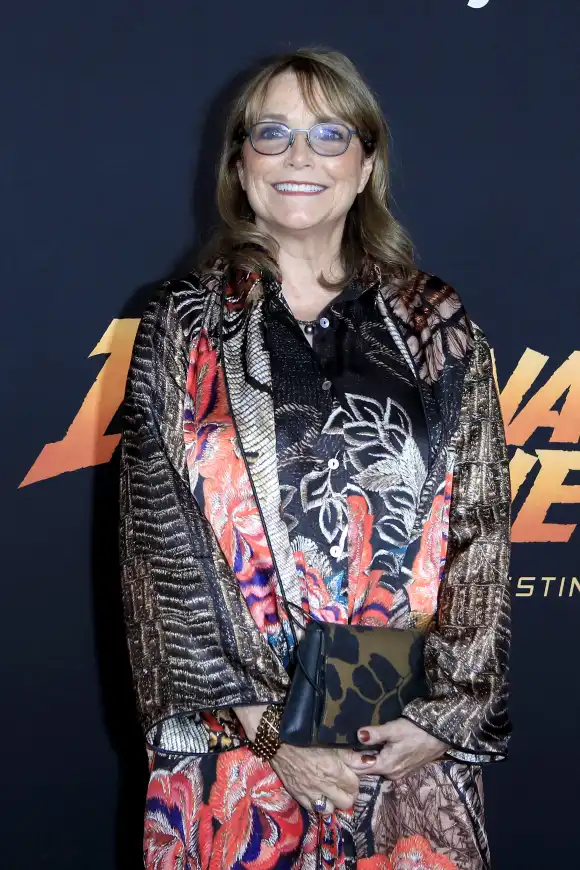 So sieht Karen Allen aus "Indian Jones - Jäger des verlorenen Schatzes" heute aus